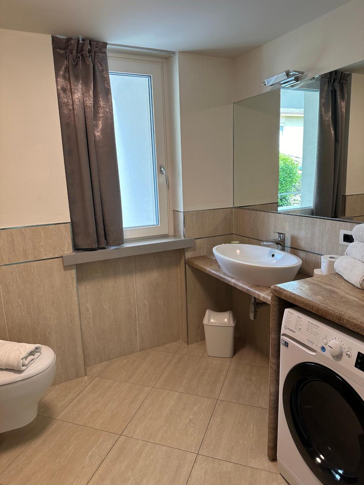 Residence Villa Dalila - Appartamento Dalila ريفا ديل غاردا المظهر الخارجي الصورة