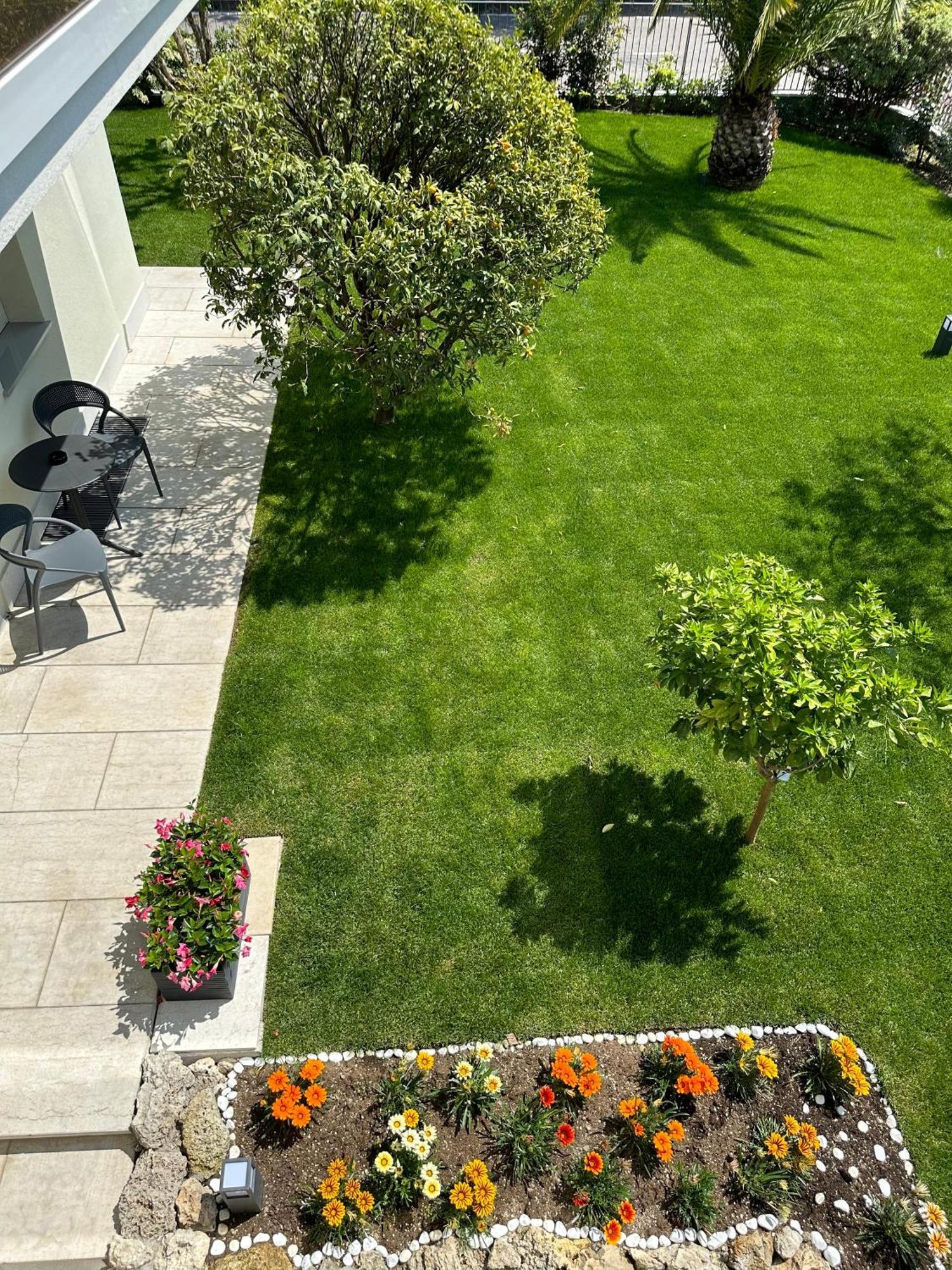 Residence Villa Dalila - Appartamento Dalila ريفا ديل غاردا المظهر الخارجي الصورة