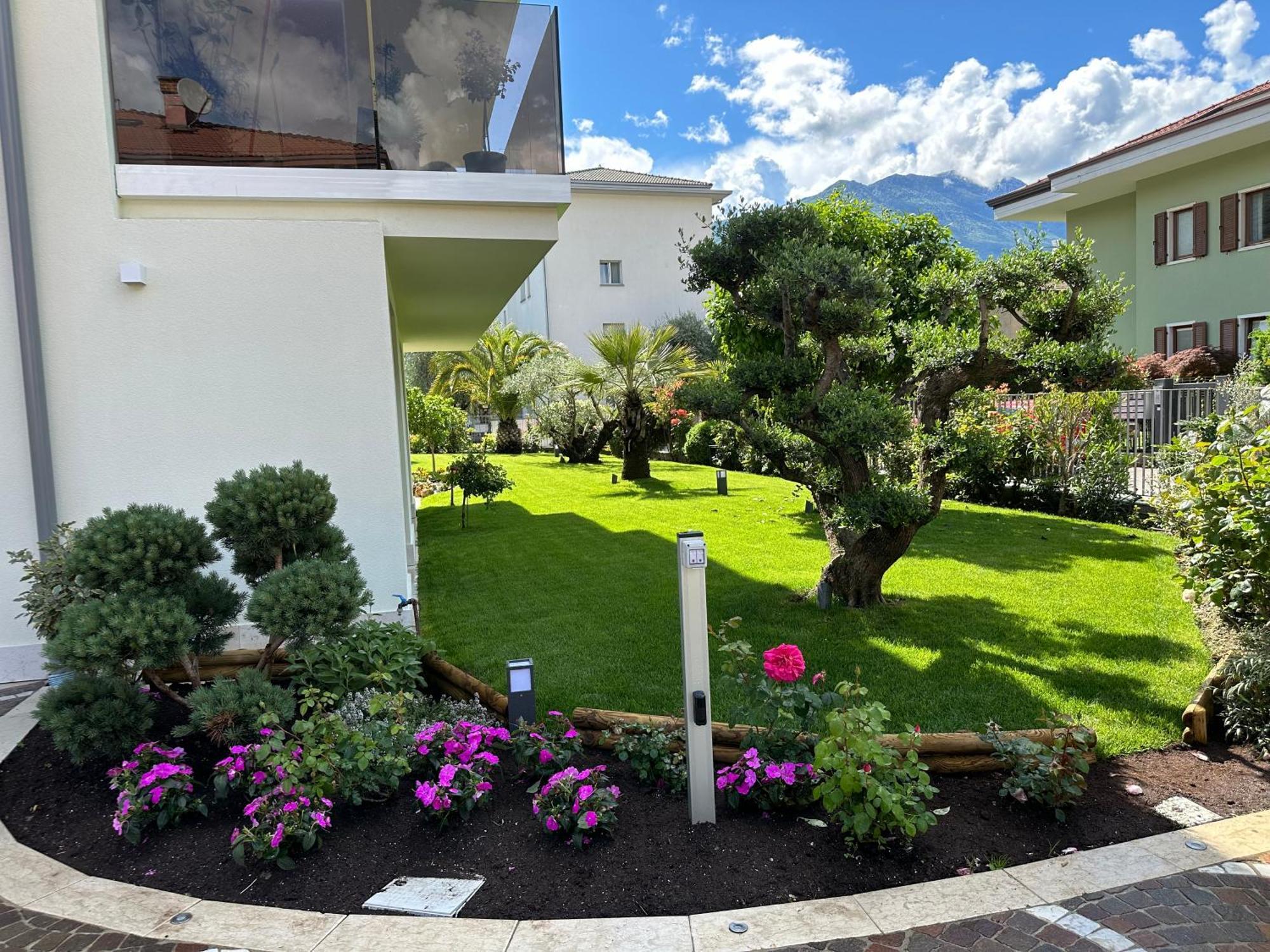 Residence Villa Dalila - Appartamento Dalila ريفا ديل غاردا المظهر الخارجي الصورة